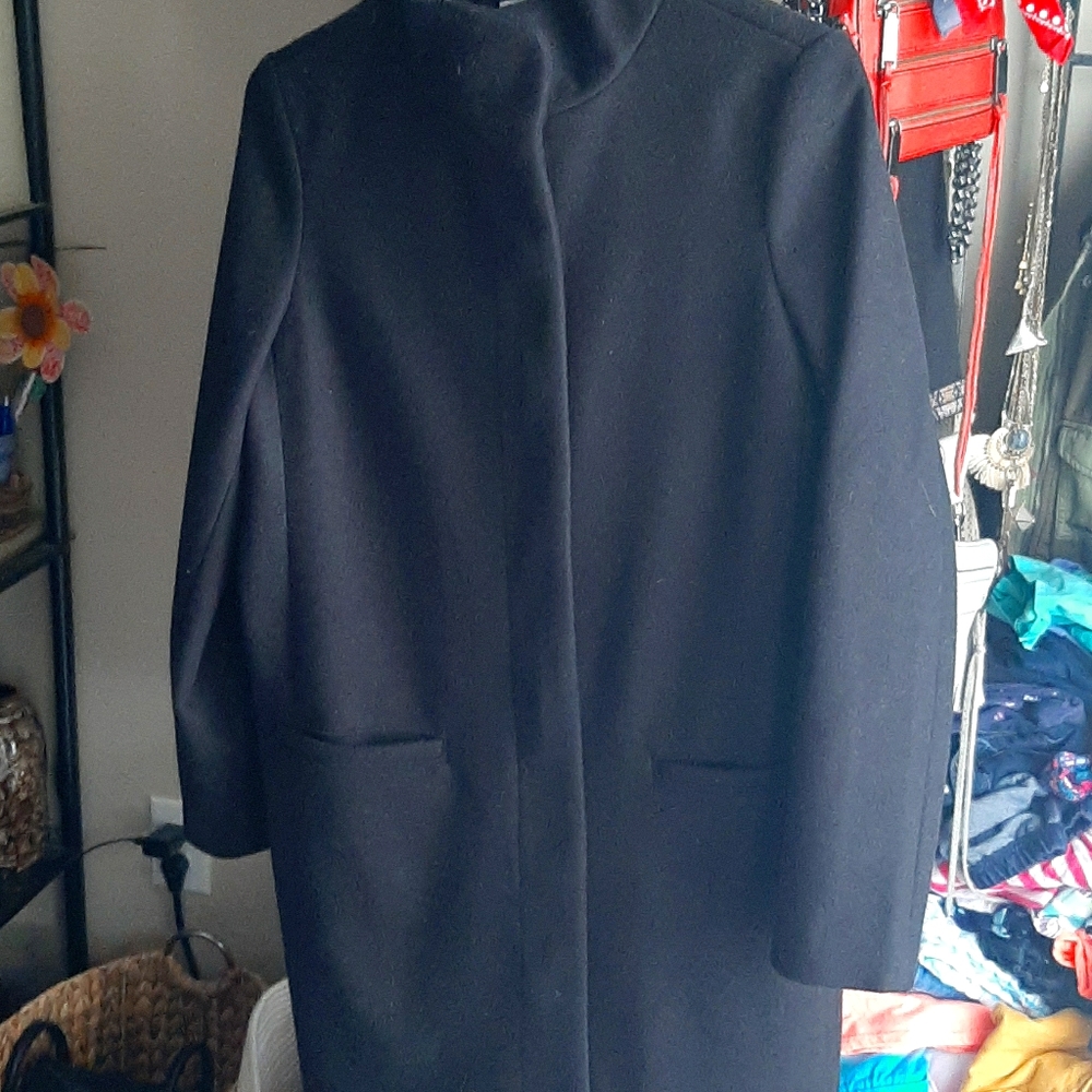 BNWOT Old navy black funnel neck coat
